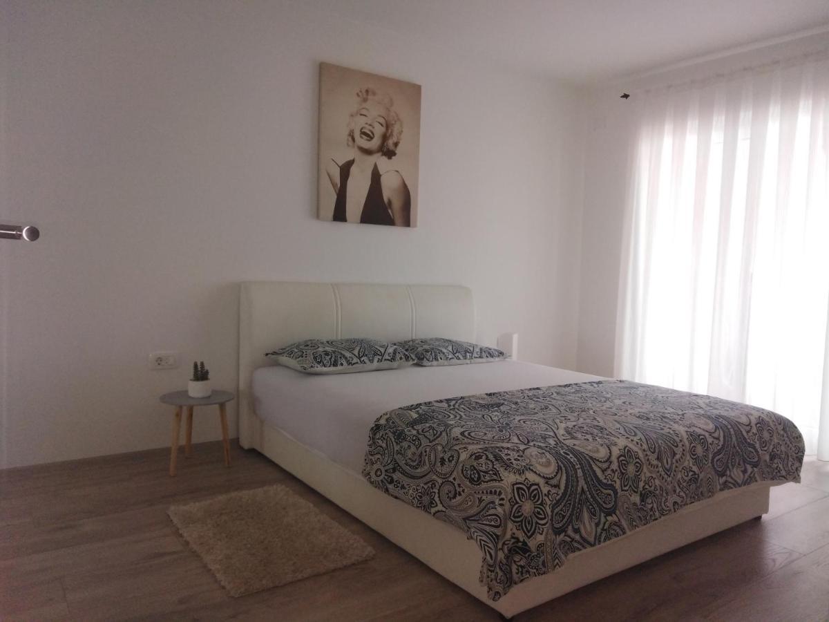 Apartmani Biba โนวีวีโนดอลสกี ภายนอก รูปภาพ