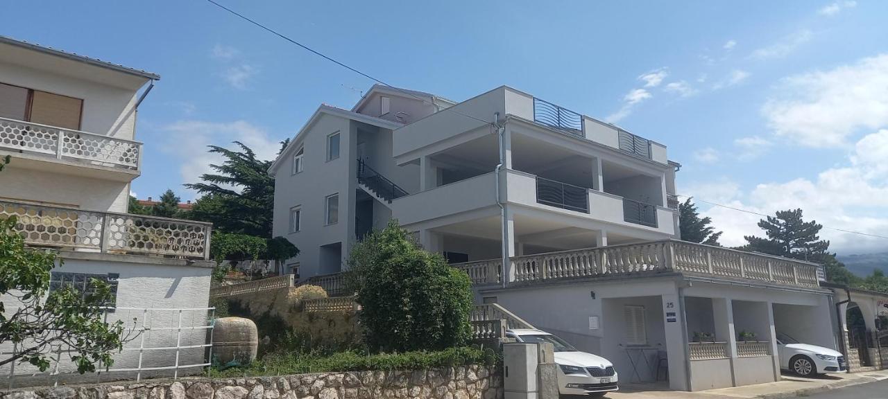 Apartmani Biba โนวีวีโนดอลสกี ภายนอก รูปภาพ