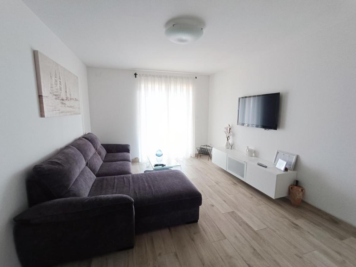 Apartmani Biba โนวีวีโนดอลสกี ภายนอก รูปภาพ